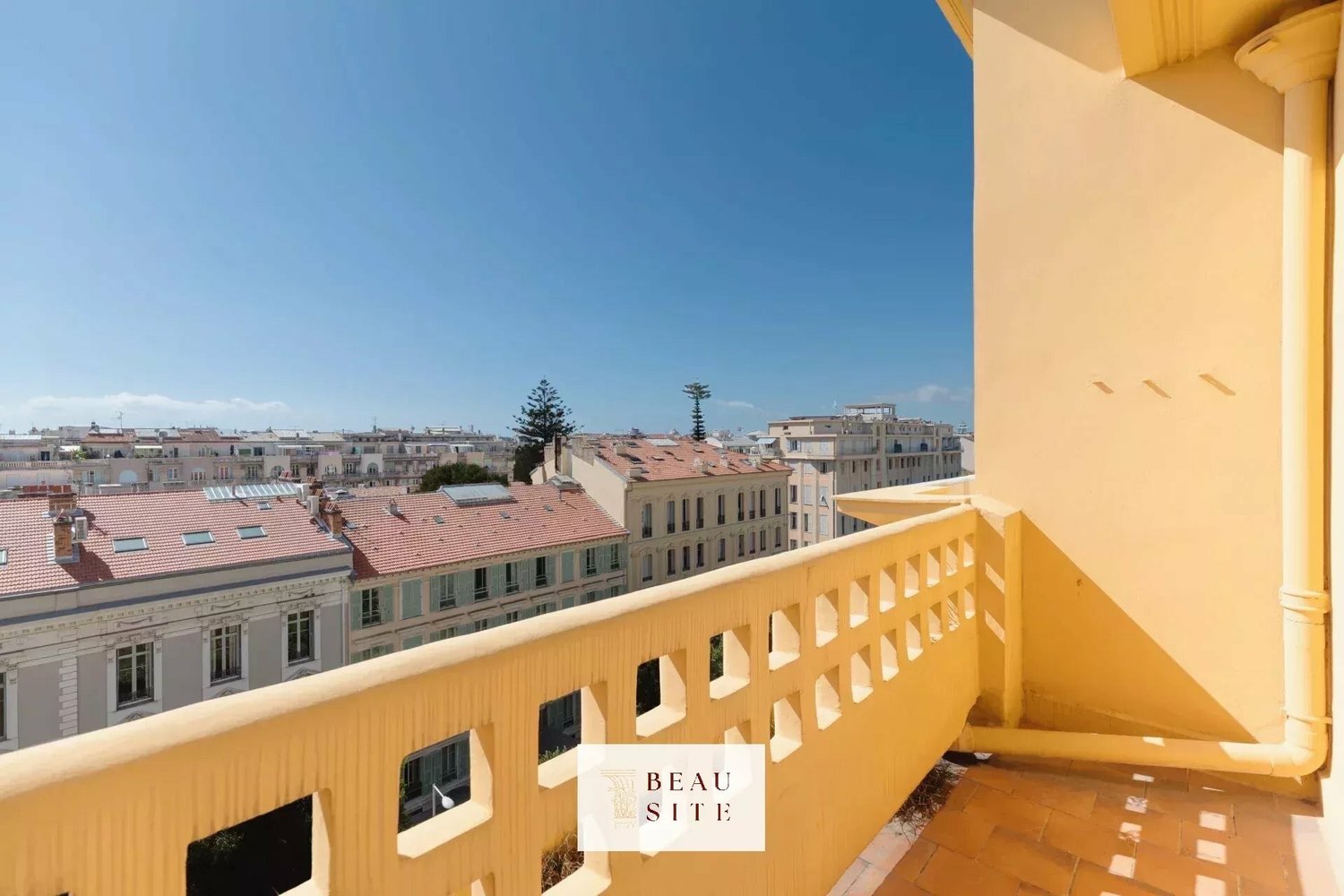 Property photo in Musicians Quarter