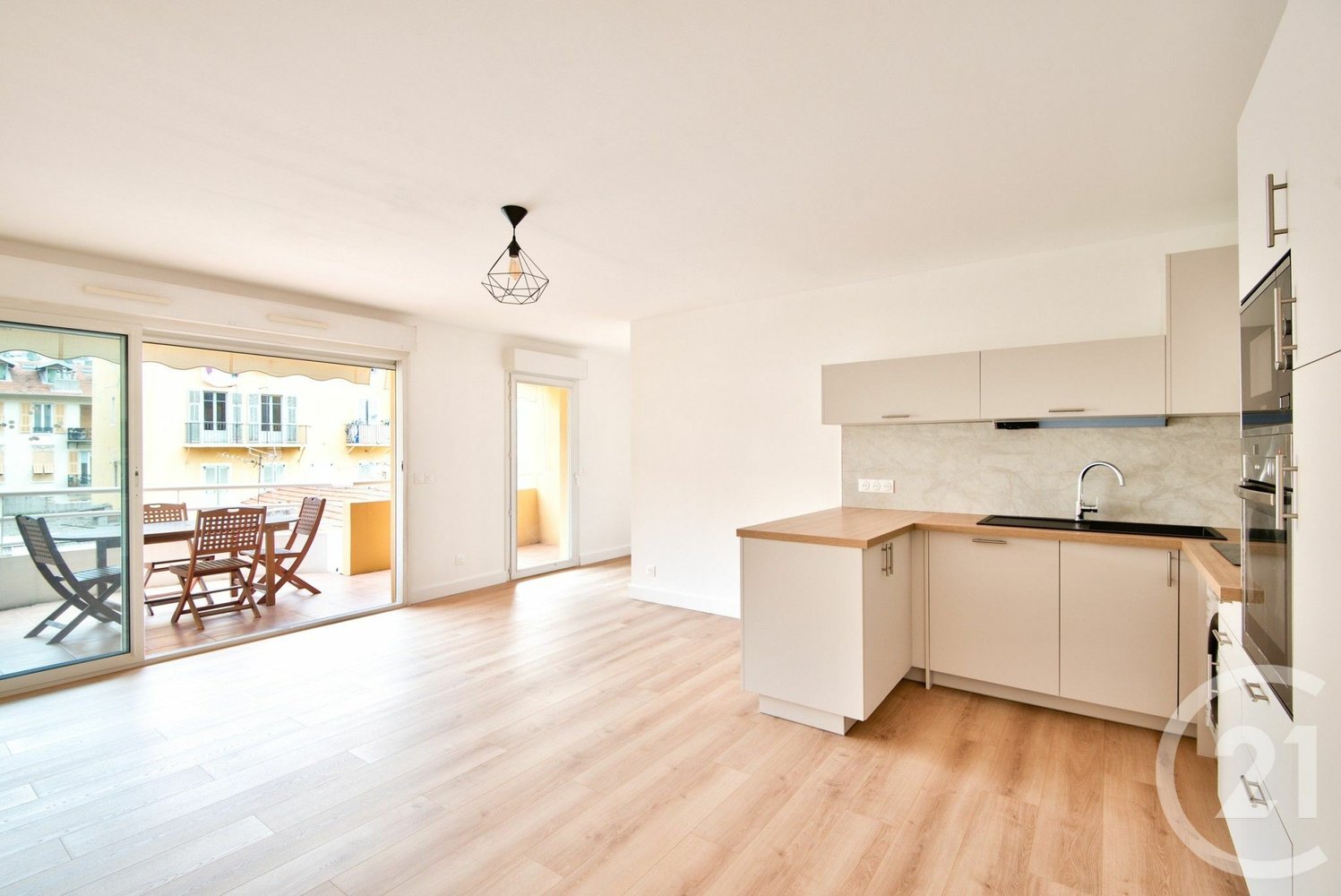 Property photo in Port