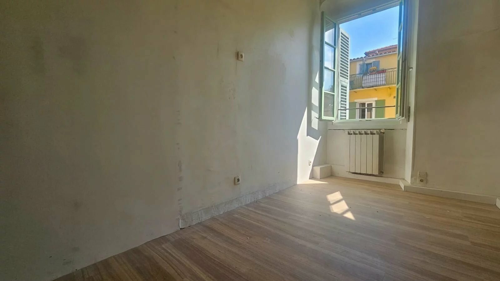 Property photo in Port