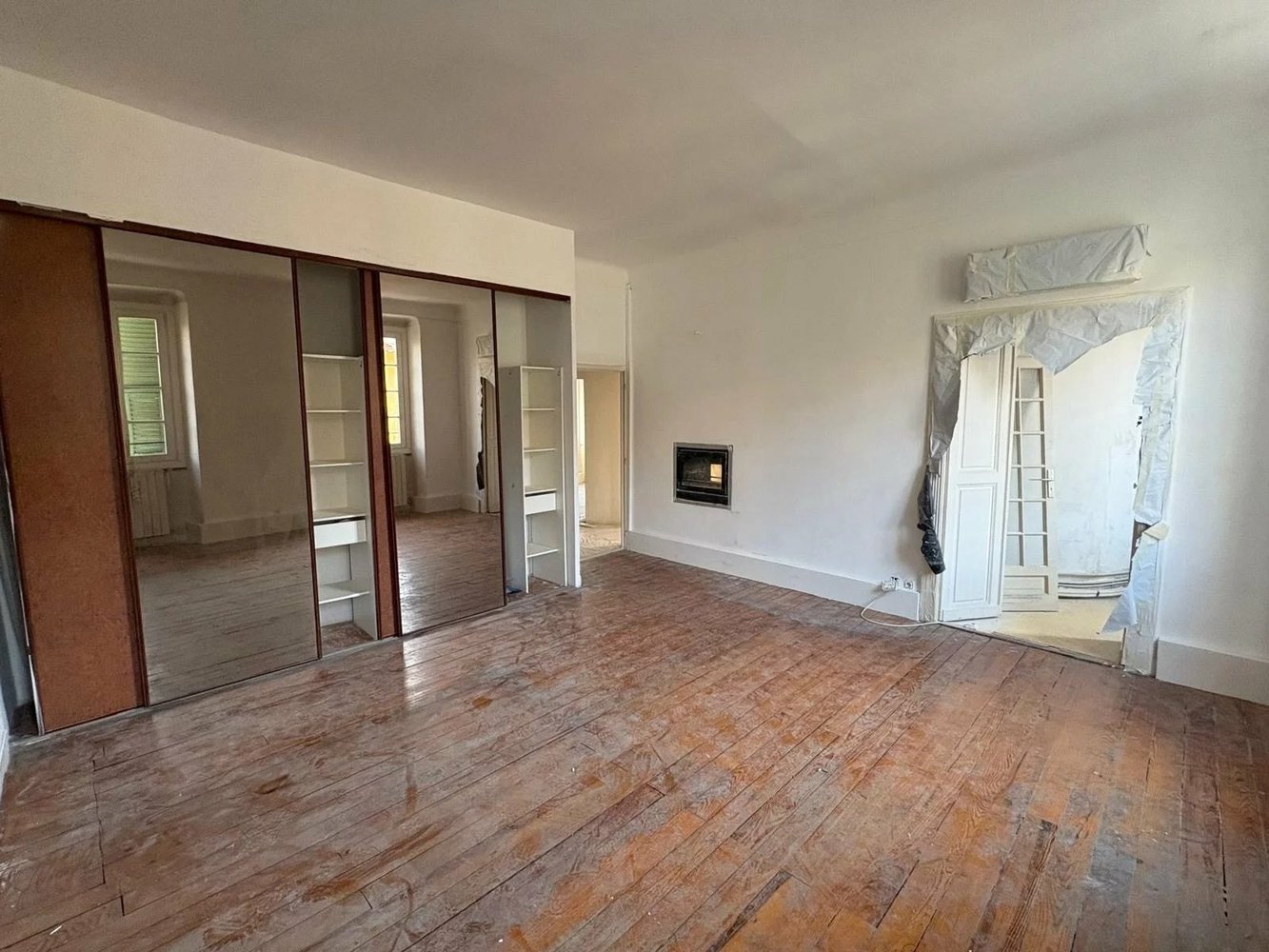 Property photo in Port