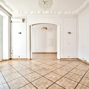 Property in Carre d'Argent