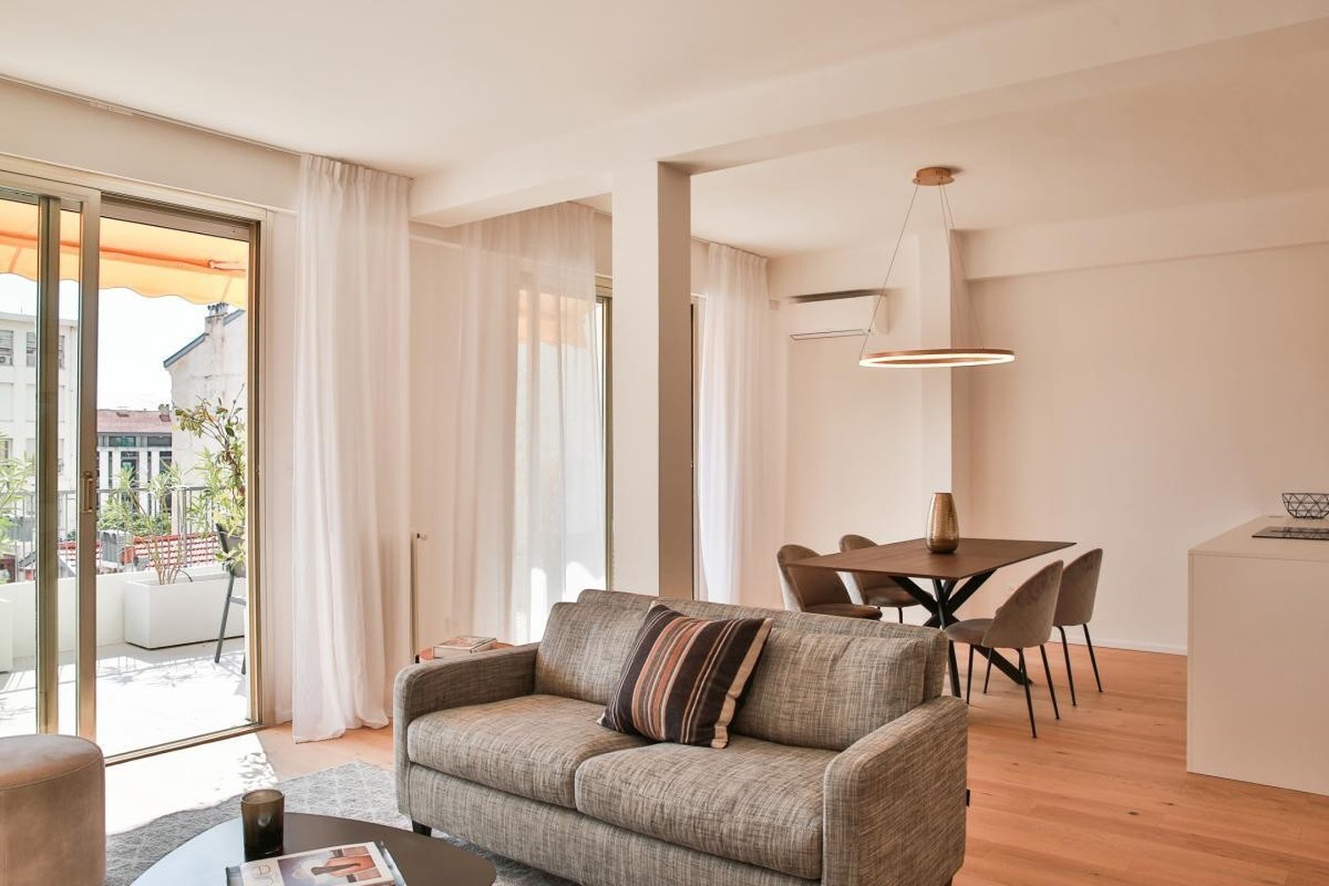 Property photo in Carre d'Argent