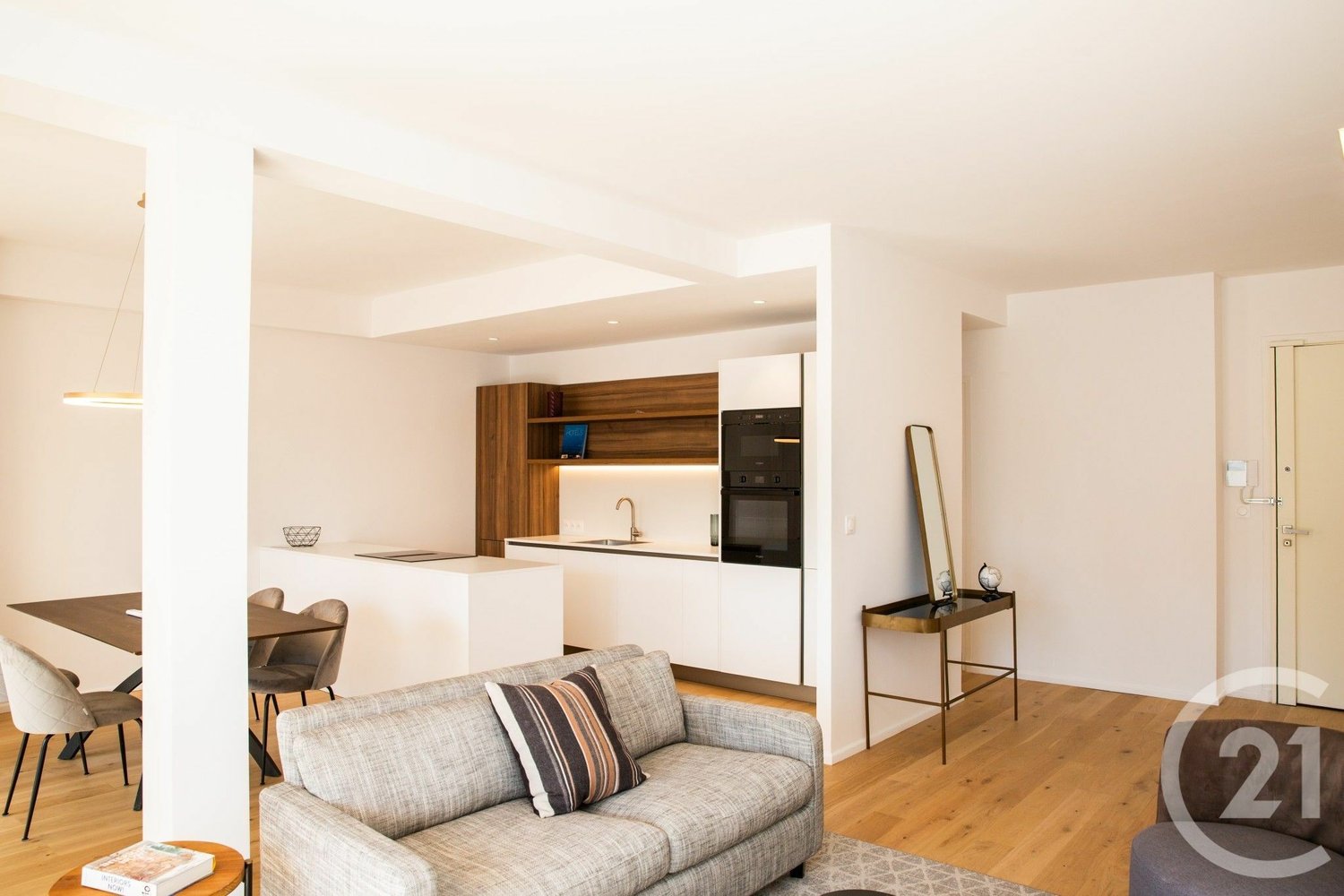 Property photo in Carre d'Argent