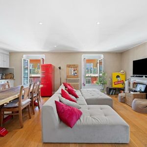 Property in Carre d'Argent