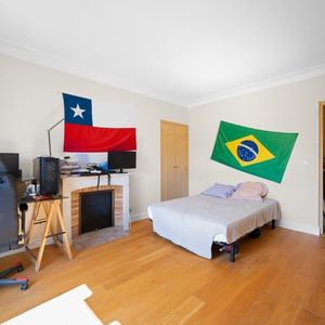 Property in Carre d'Argent