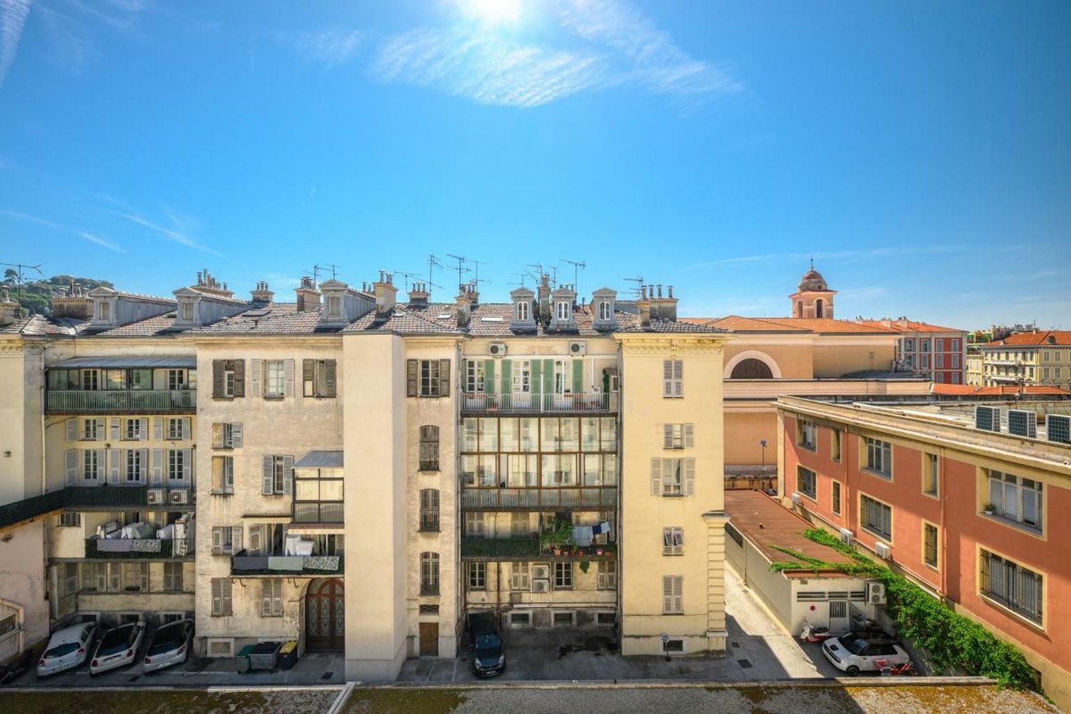 Property photo in Carre d'Argent