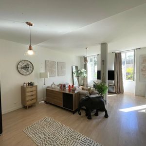 Property in Carre d'Argent