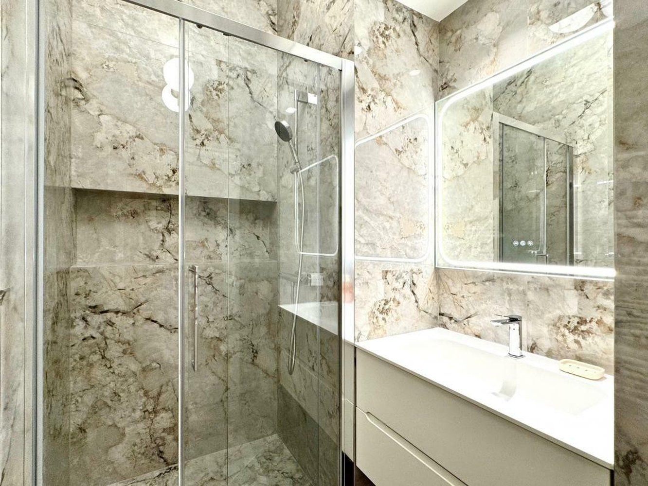 Property photo in Carre d'Argent