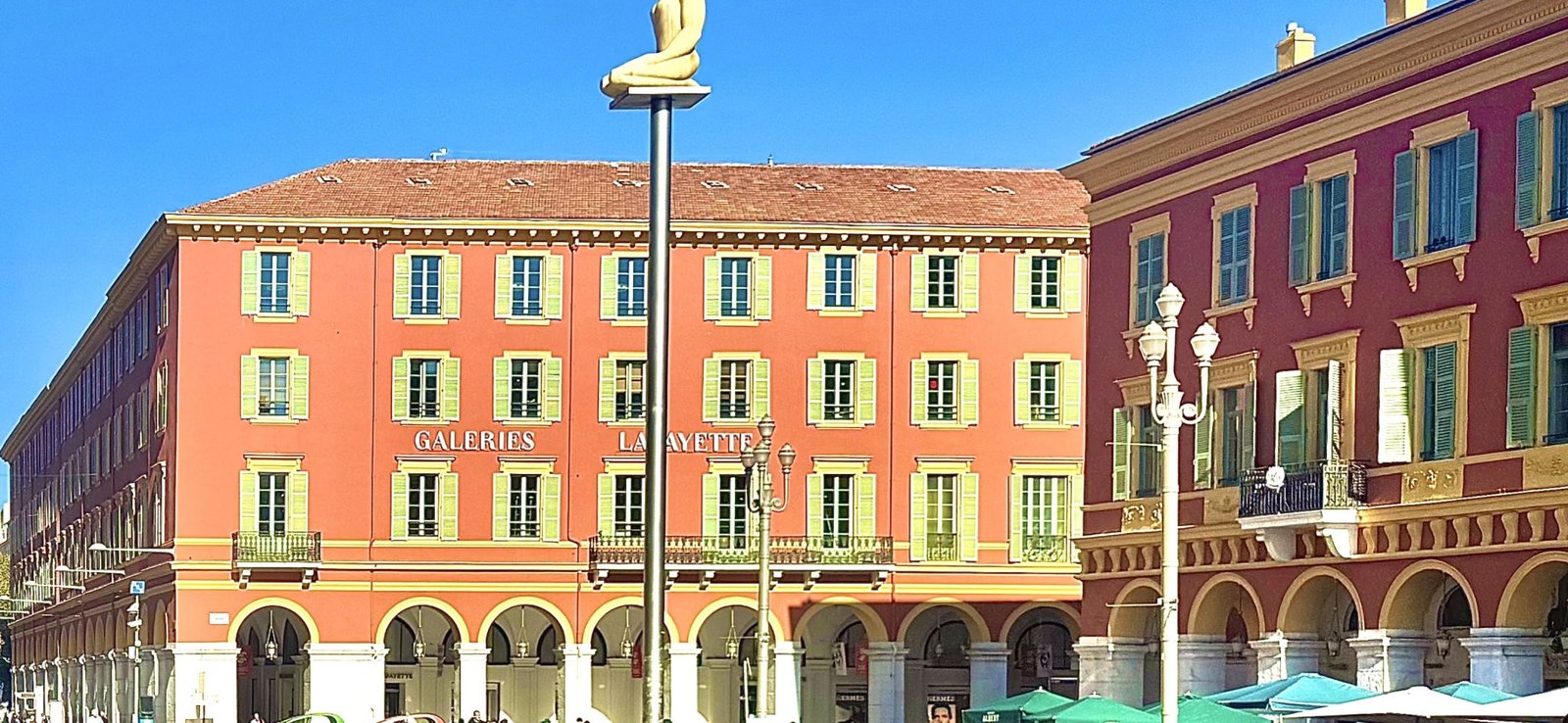 Property photo in Carre d'Argent