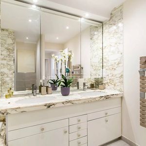 Property in Carre d'Argent