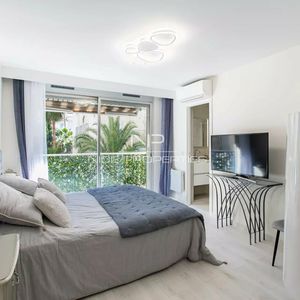 Property in Carre d'Argent