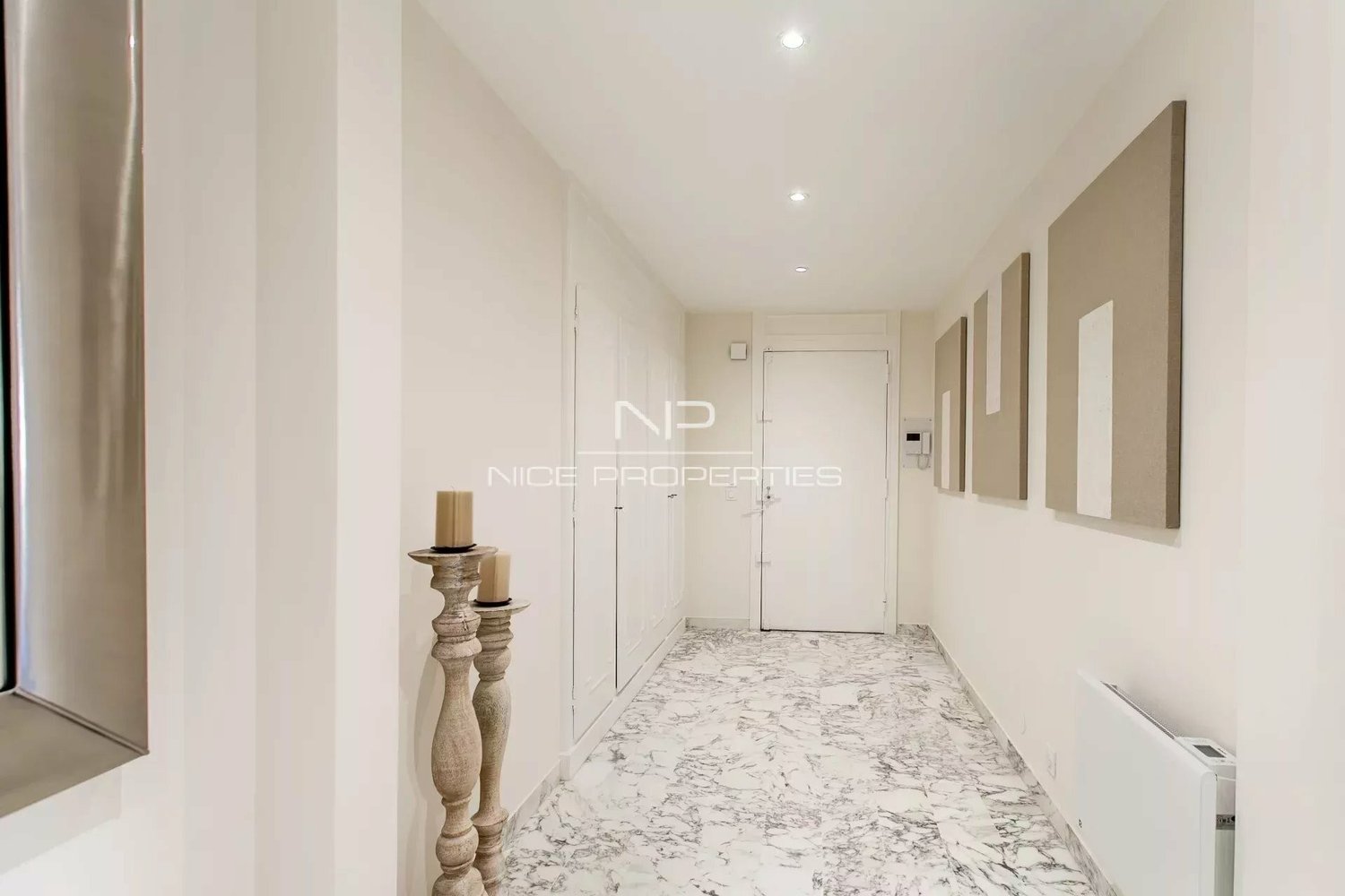 Property photo in Carre d'Argent