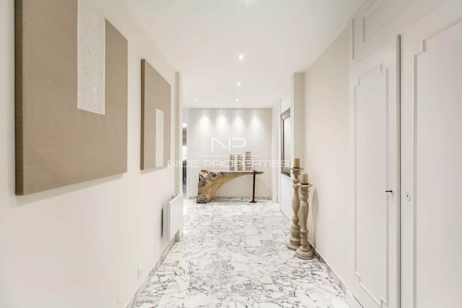 Property photo in Carre d'Argent