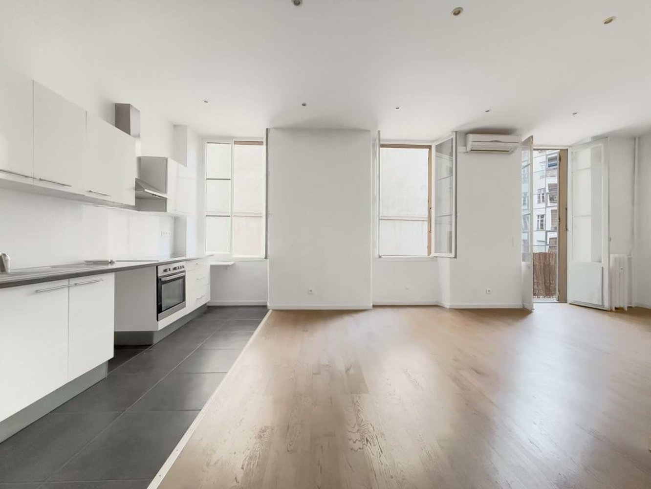 Property photo in Carre d'Argent