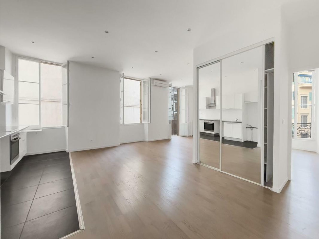 Property photo in Carre d'Argent