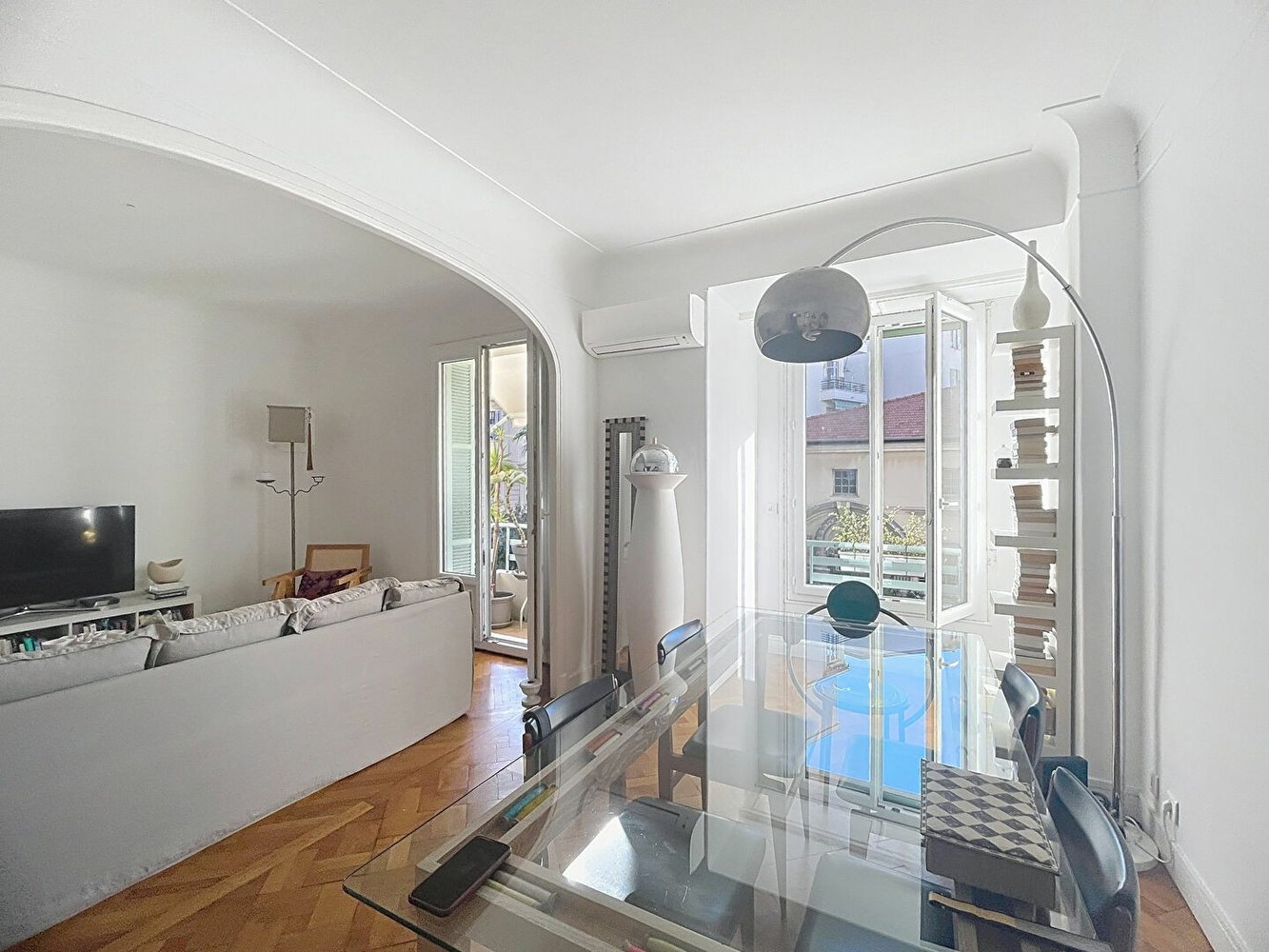 Property photo in Carre d'Or