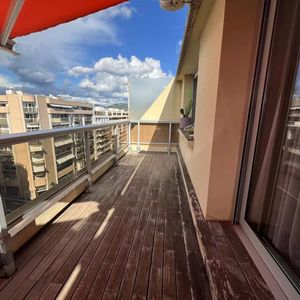 Property in Carre d'Or