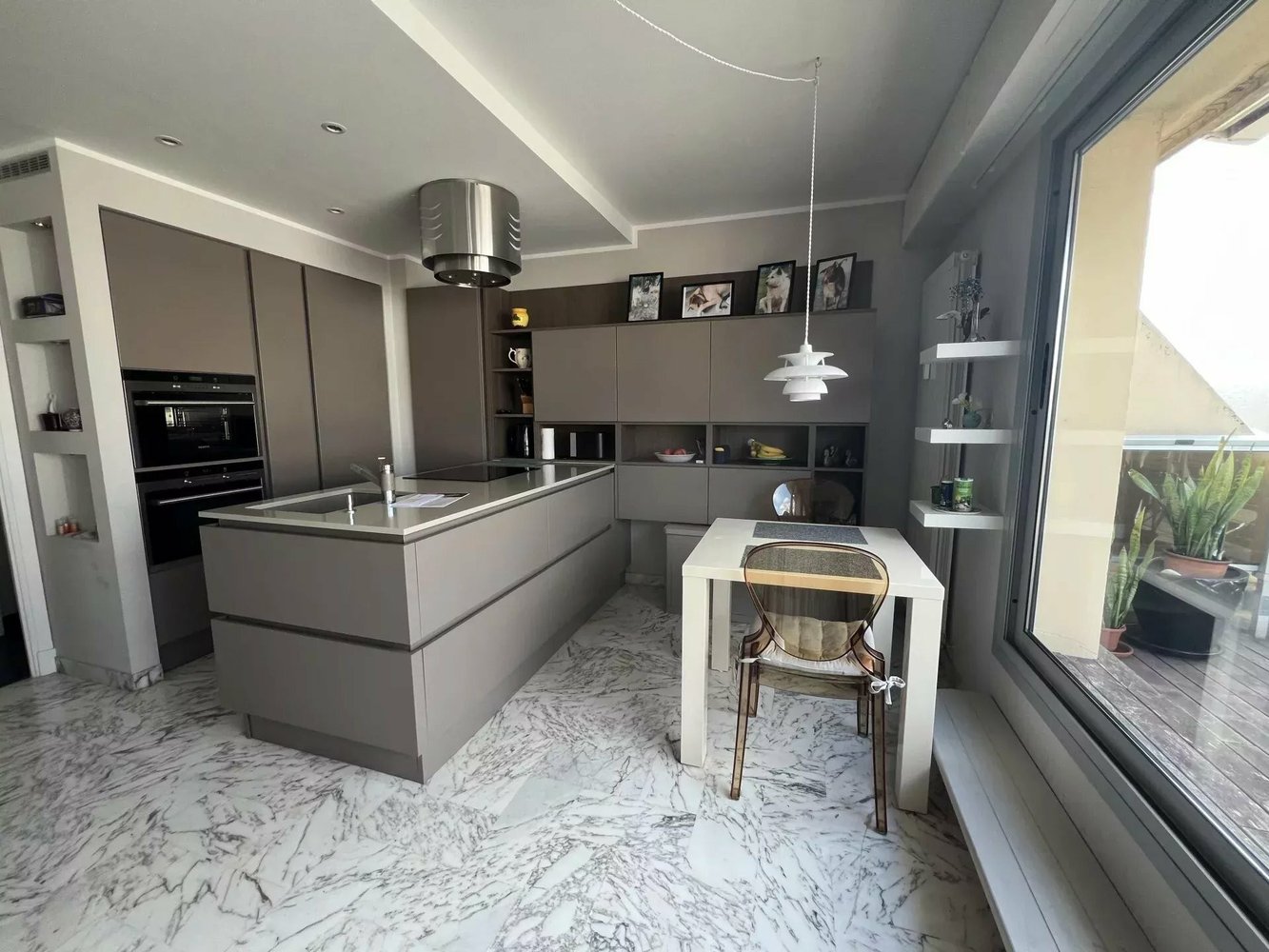 Property photo in Carre d'Or