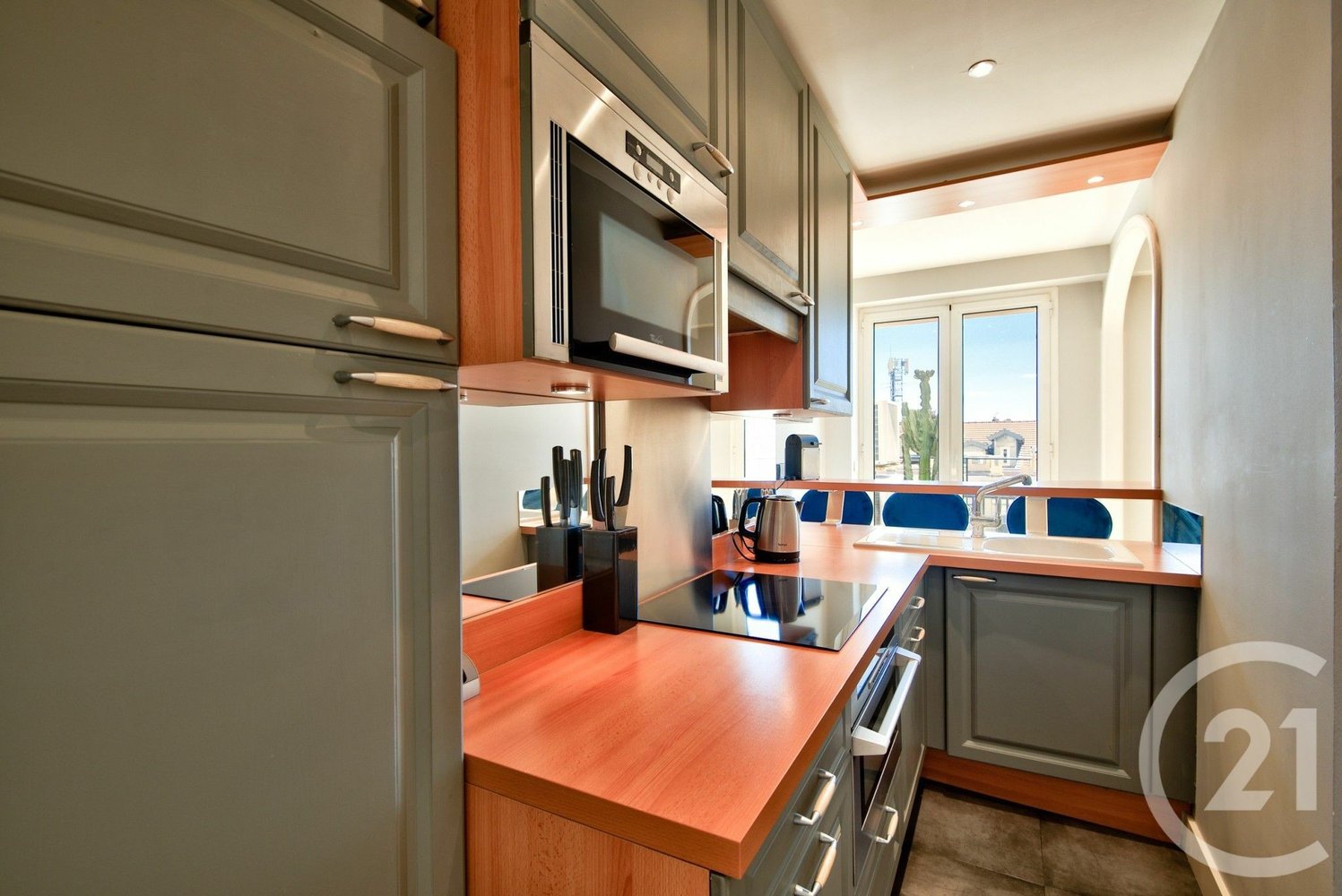 Property photo in Carre d'Or