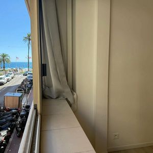 Property in Carre d'Or