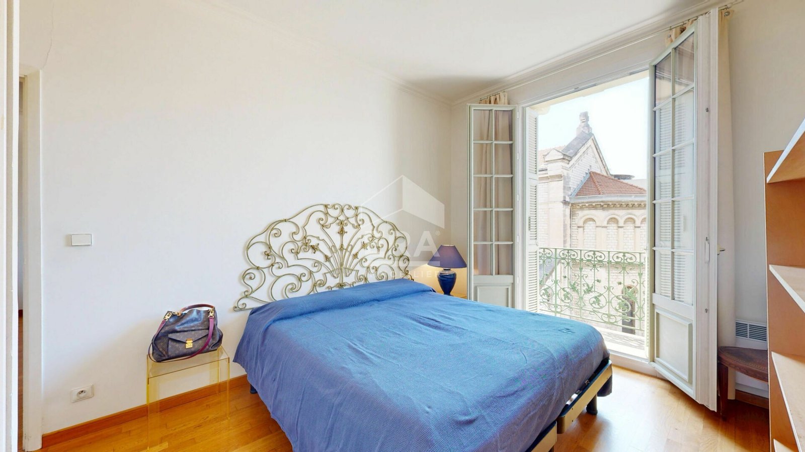 Property photo in Carre d'Or