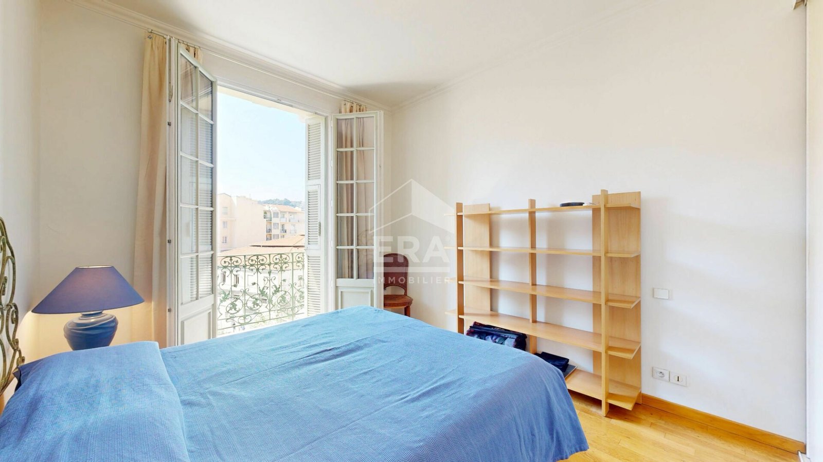 Property photo in Carre d'Or