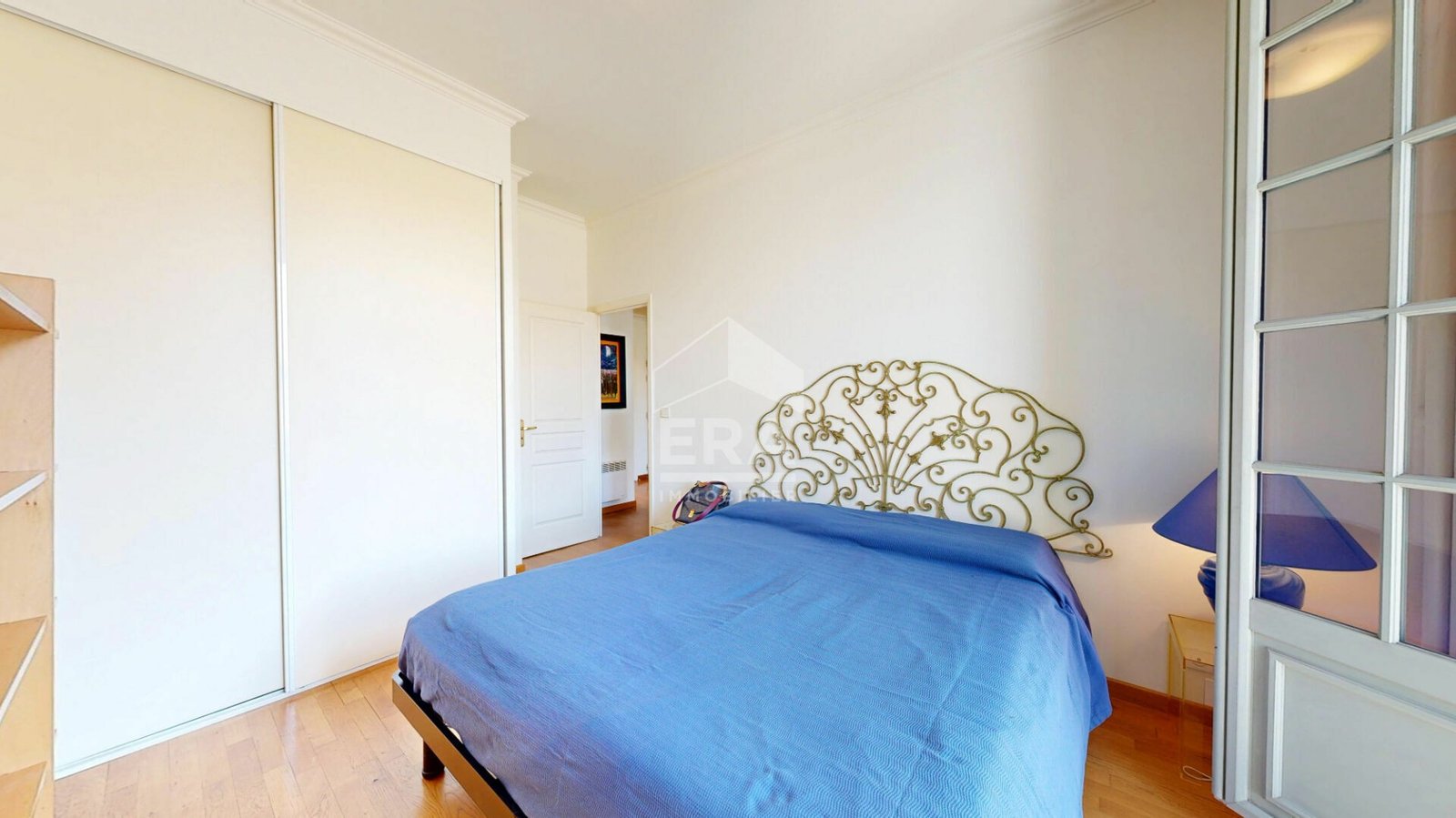 Property photo in Carre d'Or