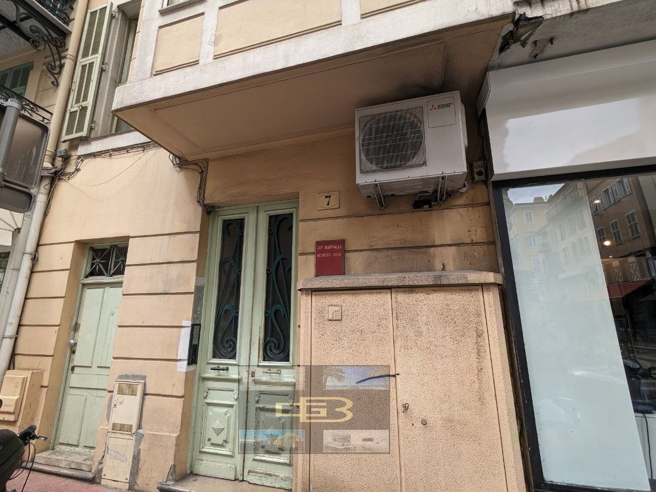 Property photo in Carre d'Or