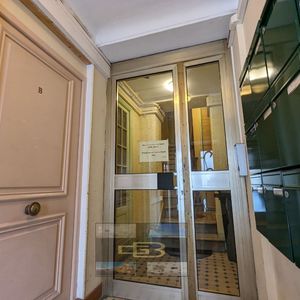 Property in Carre d'Or