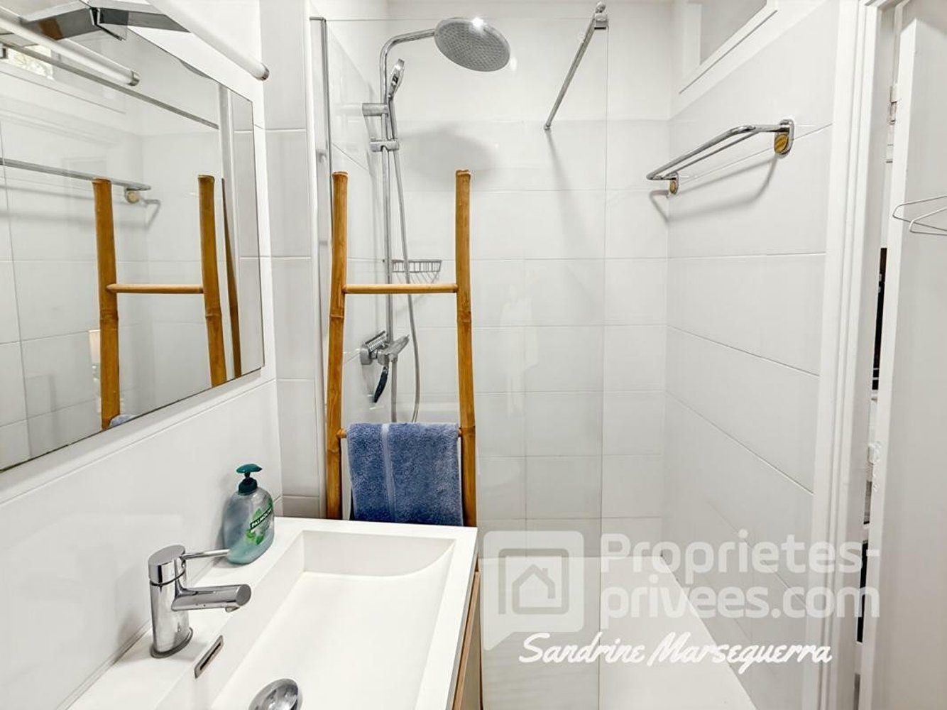 Property photo in Carre d'Or