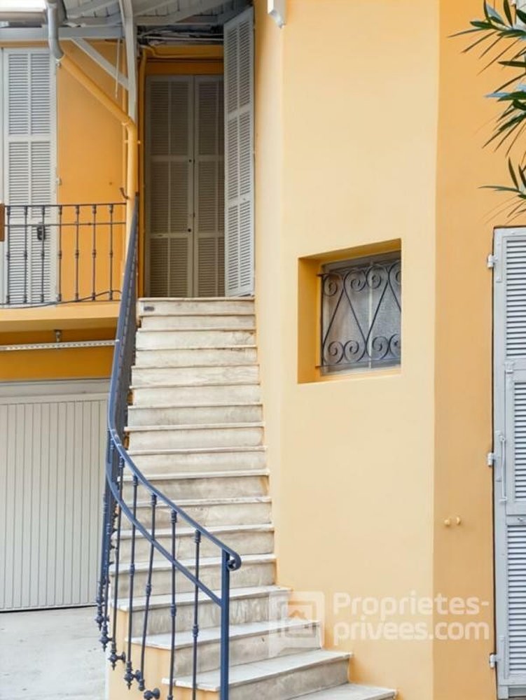 Property photo in Carre d'Or