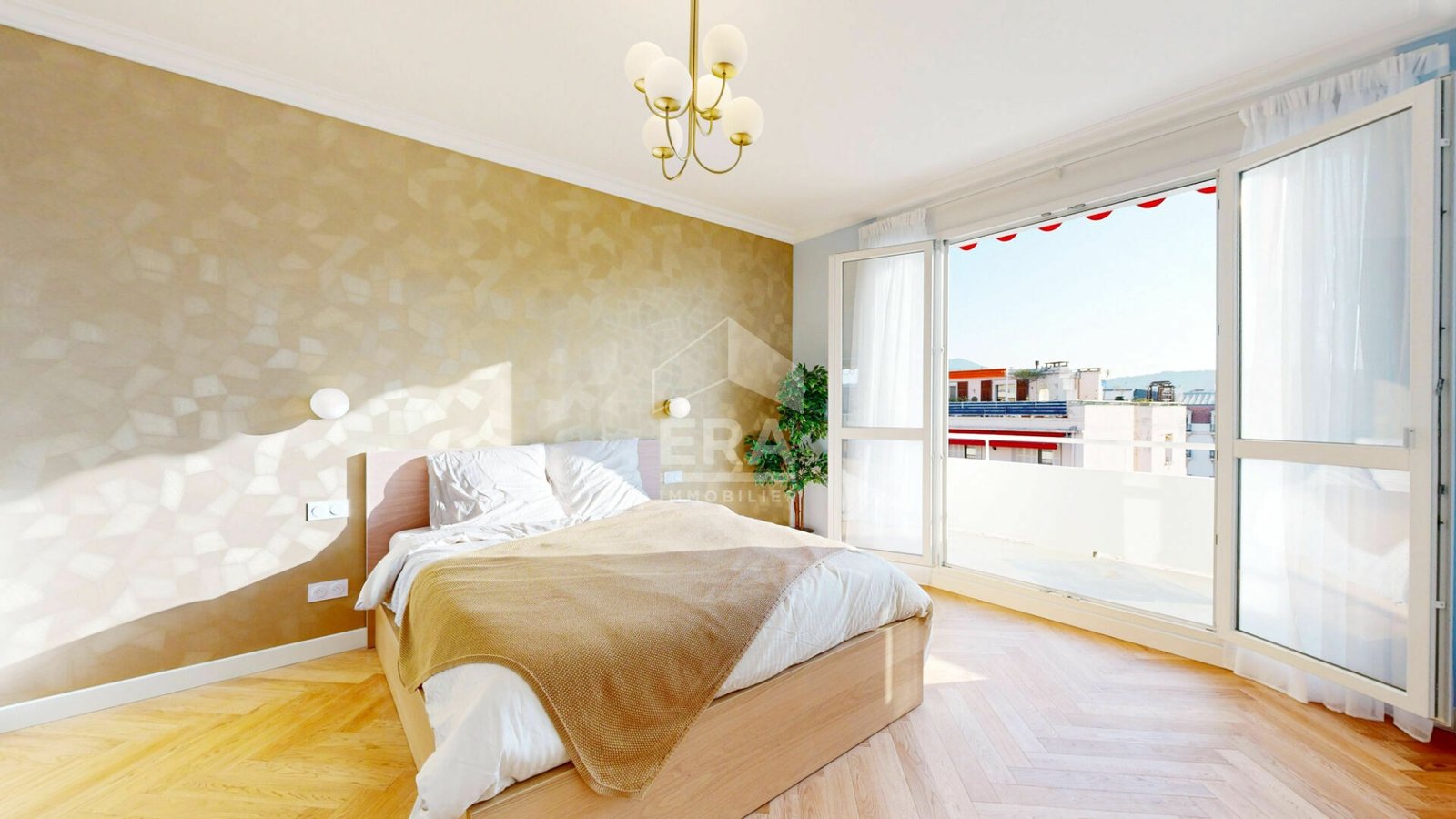 Property photo in Carre d'Or