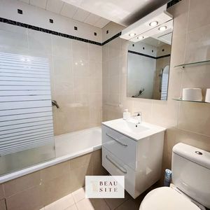 Property in Carre d'Or