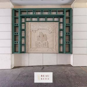 Property in Carre d'Or