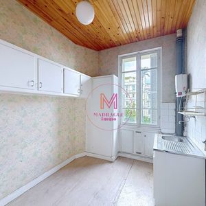 Property in Carre d'Or