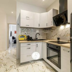 Property in Carre d'Or