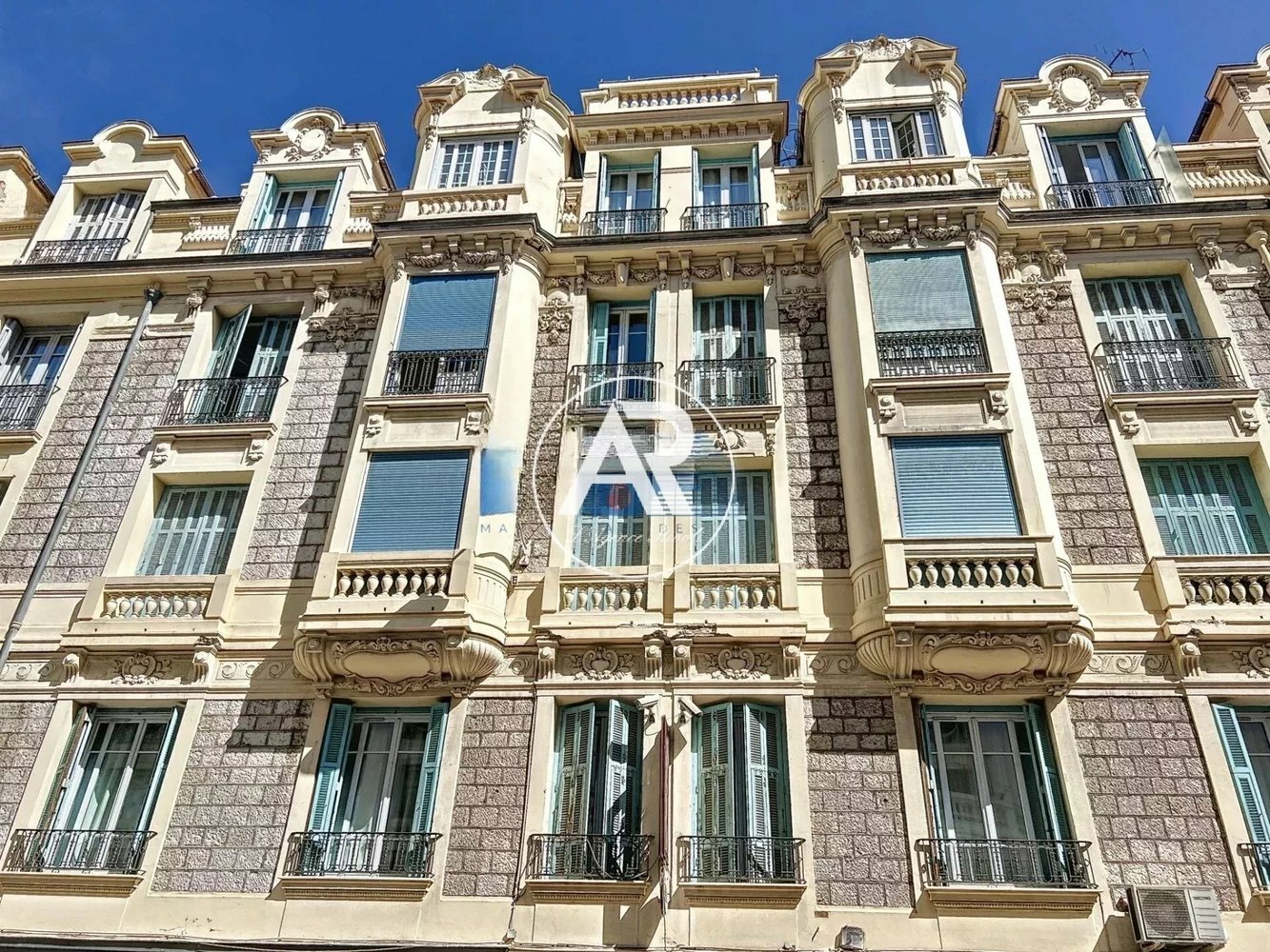 Property photo in Carre d'Or