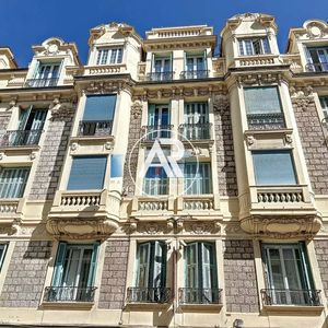 Property in Carre d'Or