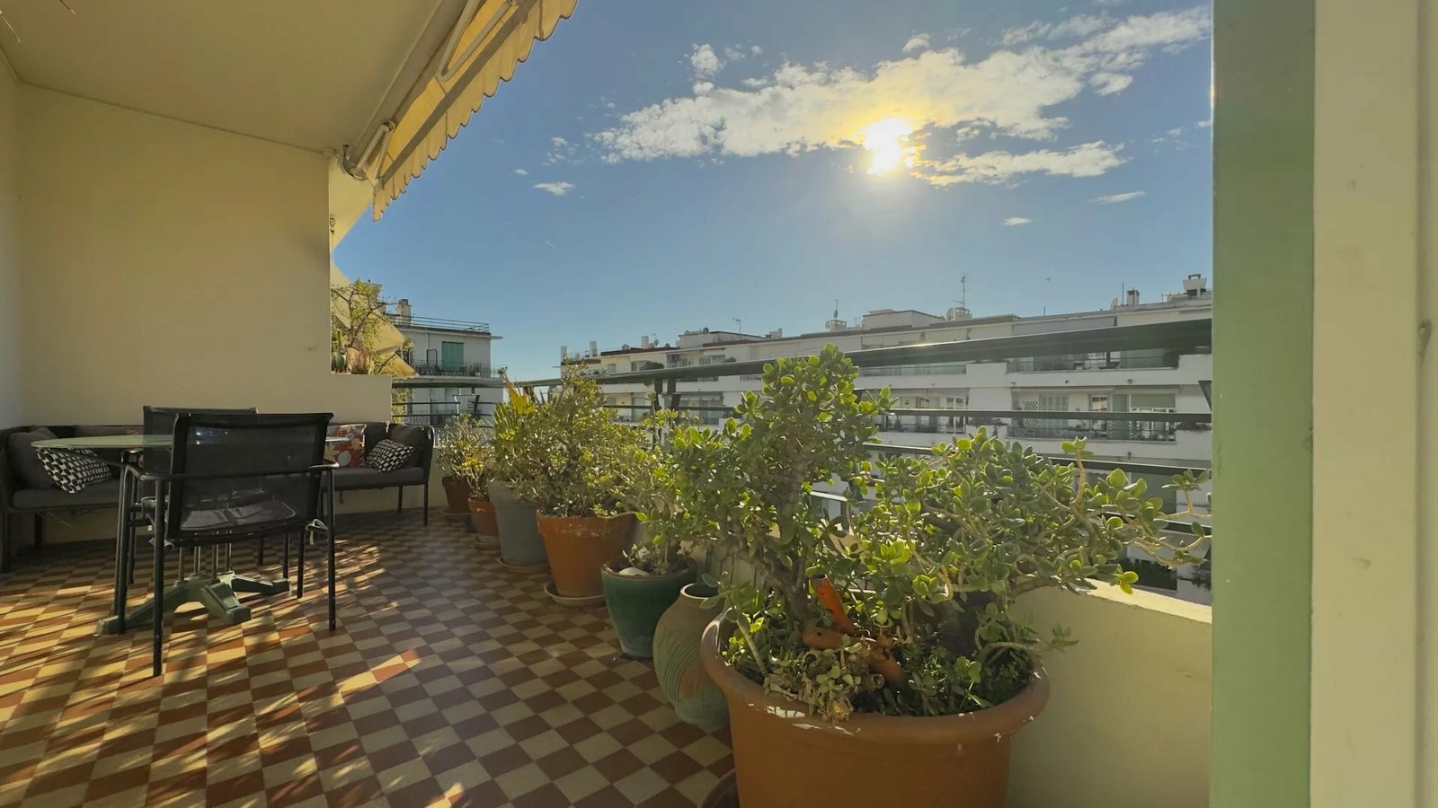 Property photo in Carre d'Or