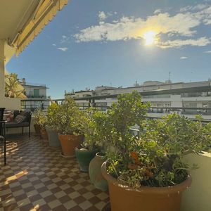 Property in Carre d'Or