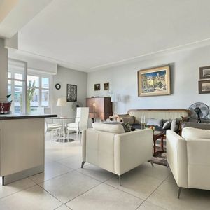 Property in Carre d'Or