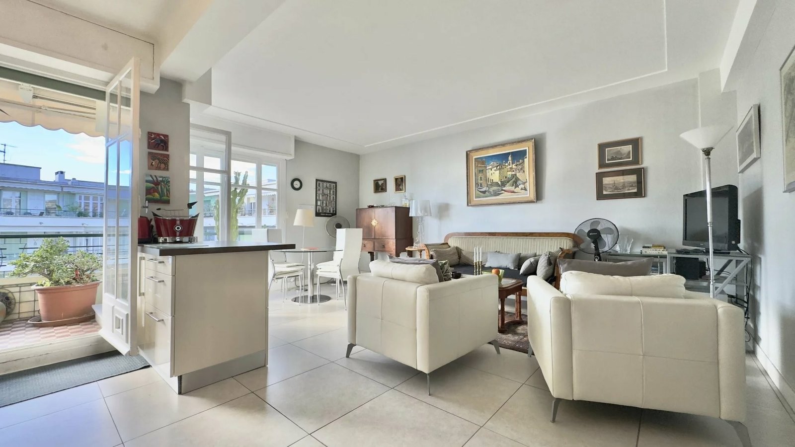 Property photo in Carre d'Or