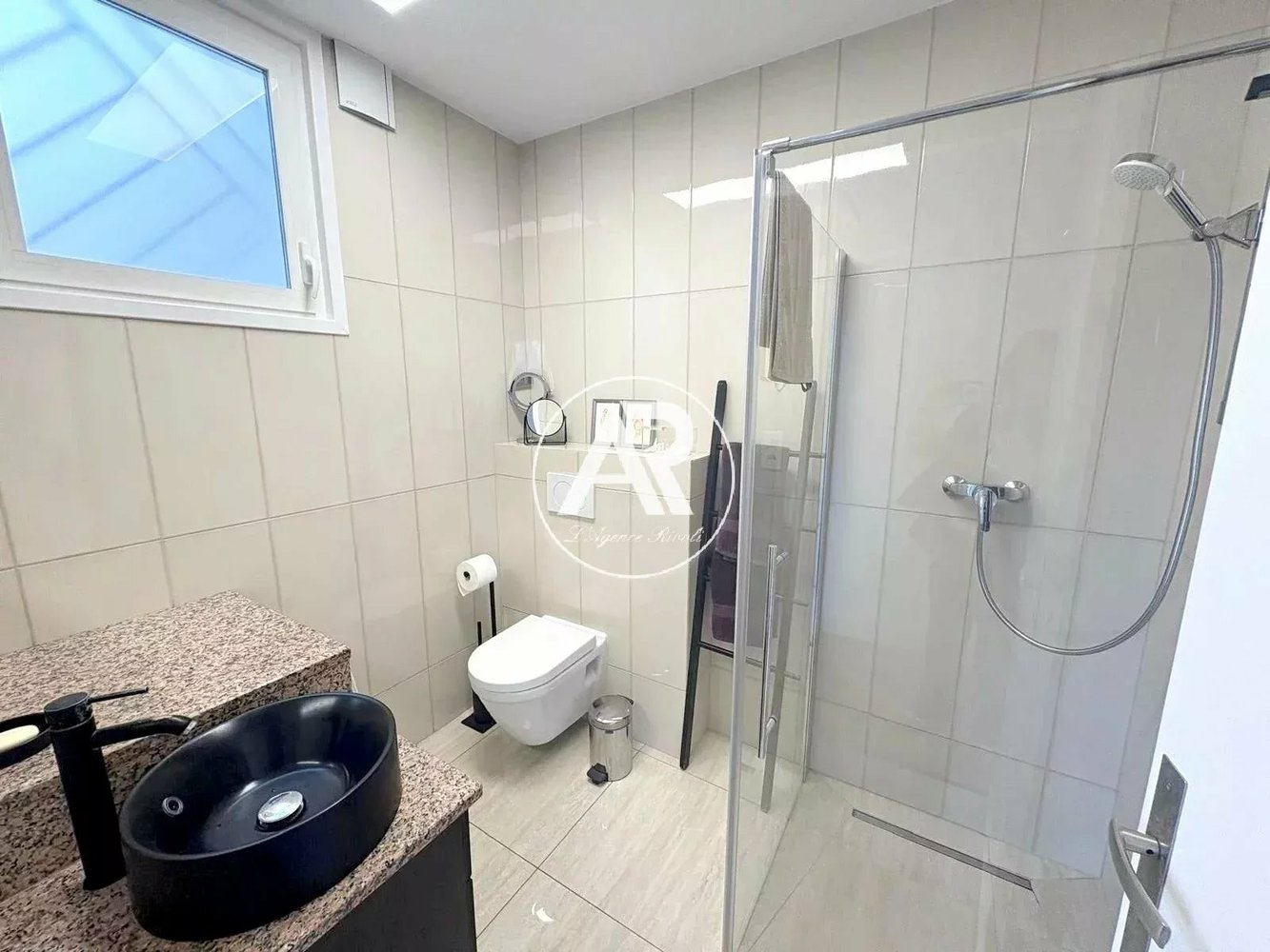 Property photo in Carre d'Or