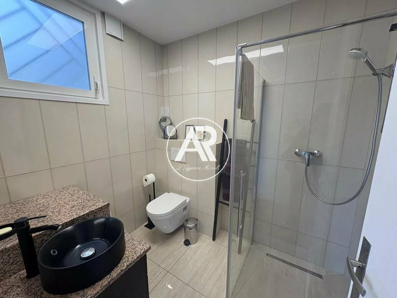 Property photo in Carre d'Or