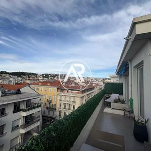 Property in Carre d'Or