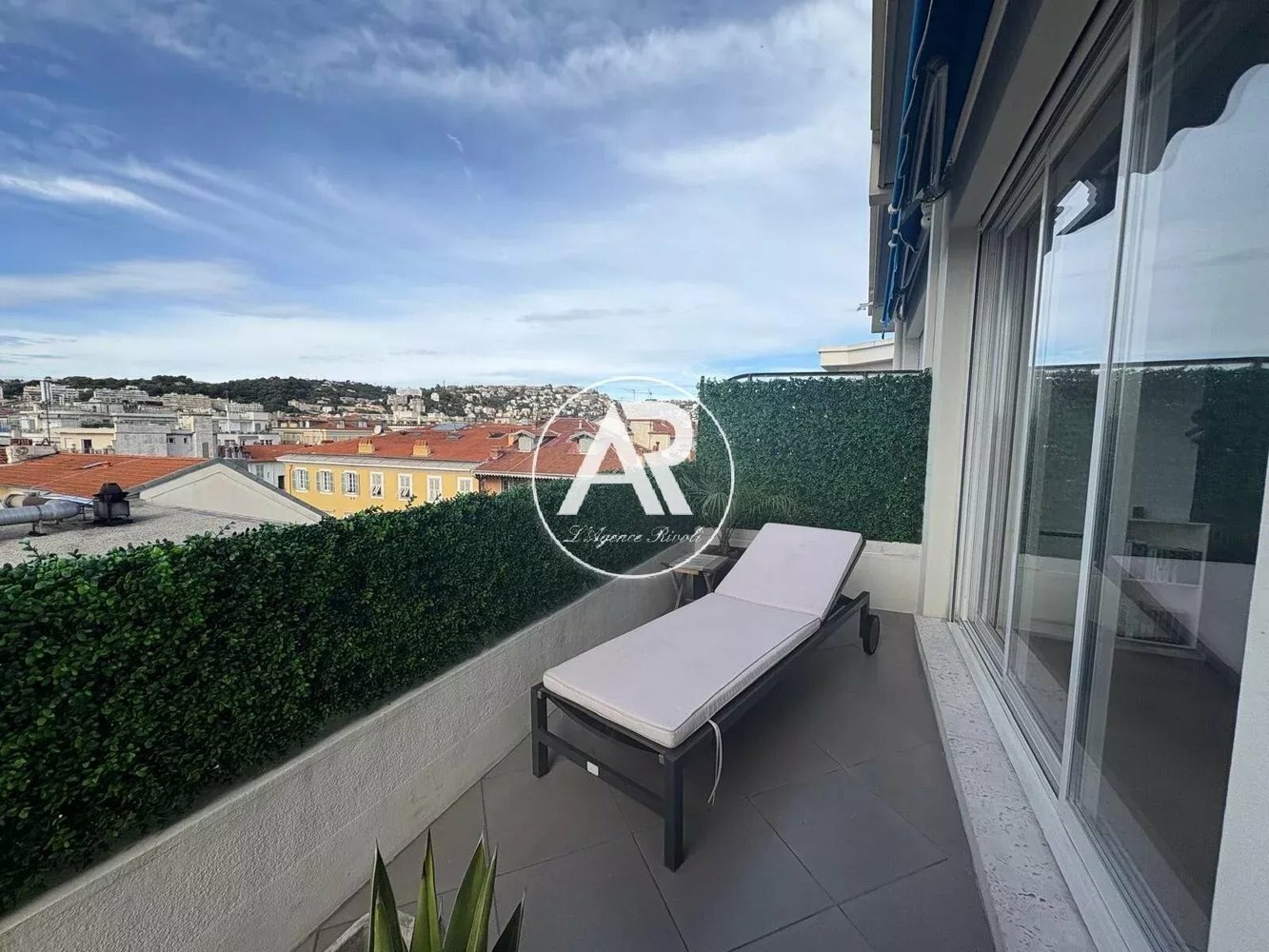 Property photo in Carre d'Or