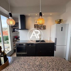 Property in Carre d'Or