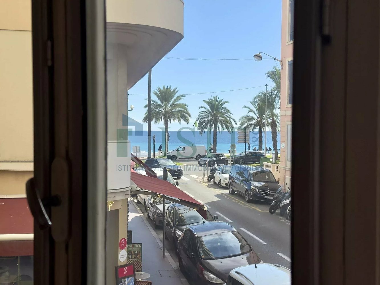 Property photo in Carre d'Or