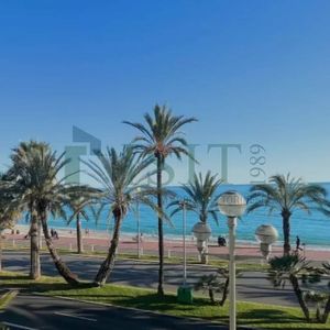 Property in Carre d'Or