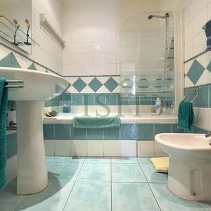 Property in Carre d'Or